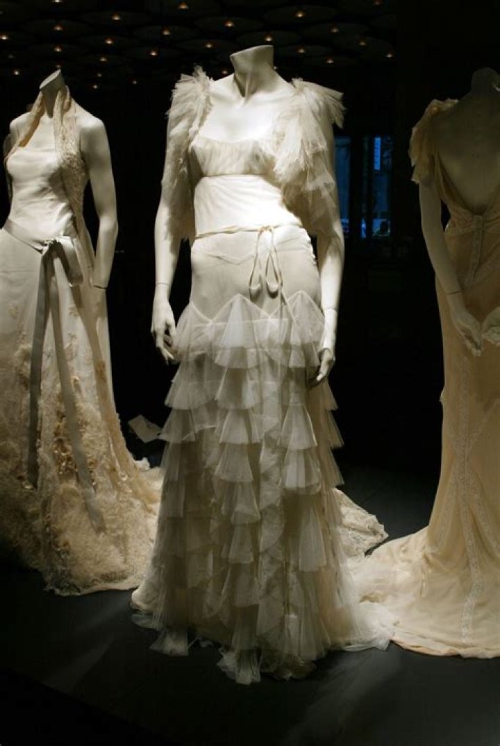 How did Vera Wang become a designer?