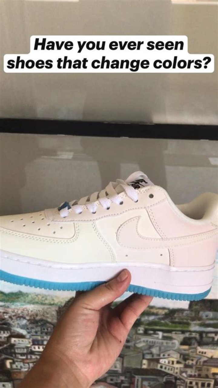 How do color changing shoes work?