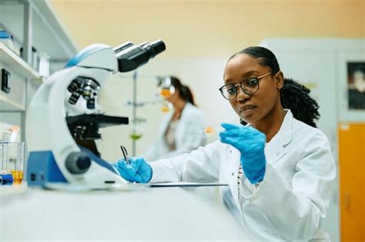How do I become a forensic nurse in Michigan?