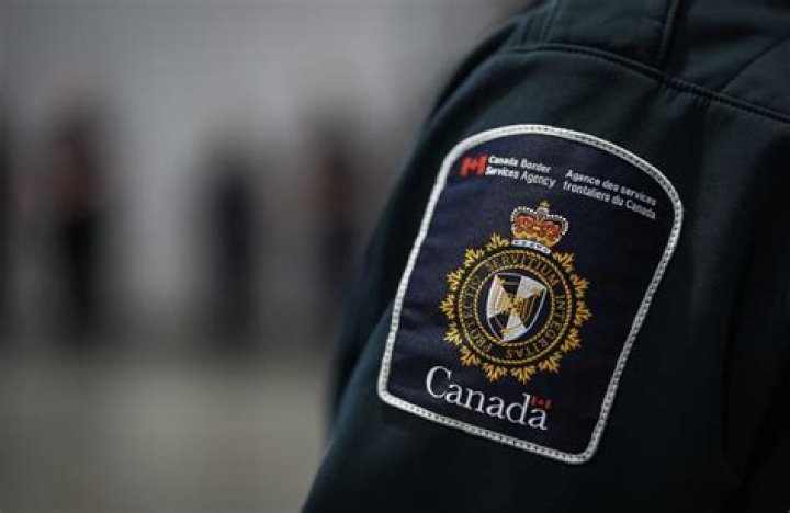 How do I contact the Canadian Border Service?