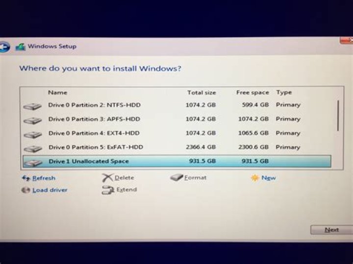 How do I extend a partition in Windows Server 2008?