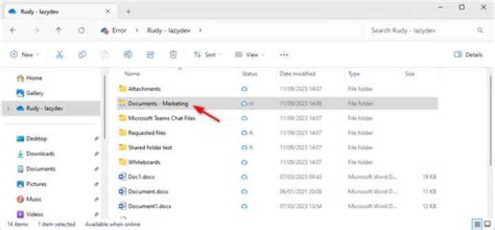 How do I find a folder shortcut on a Mac?