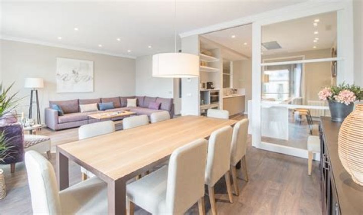 How do I find an apartment in Barcelona?