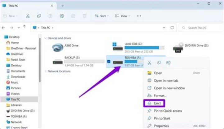 How do I force eject a hard drive in Windows 7?
