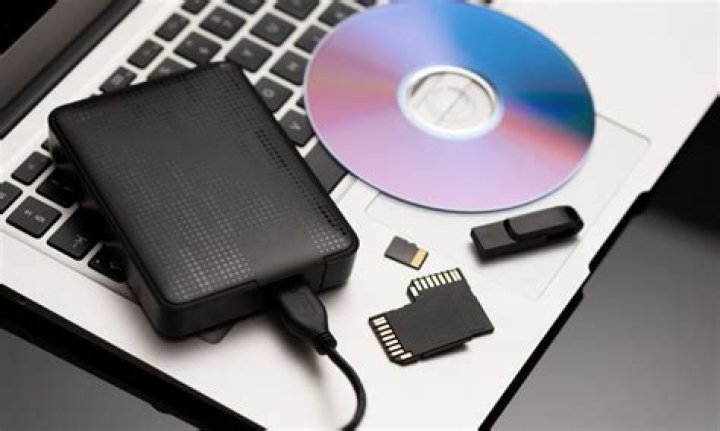 How do I open a VOB file on my PC?