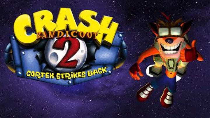 How do you beat Ripper Roo in Crash Bandicoot 2?