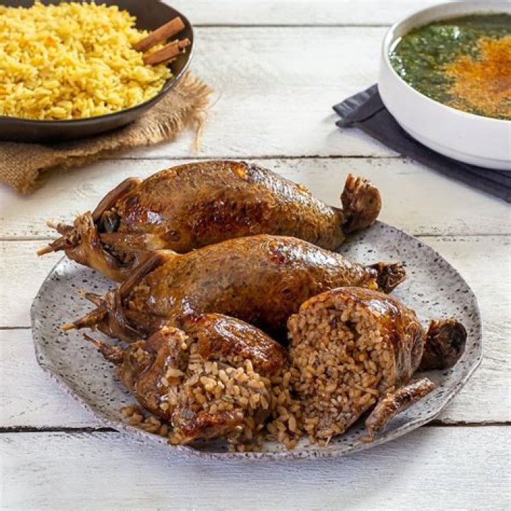 How do you eat fuska?