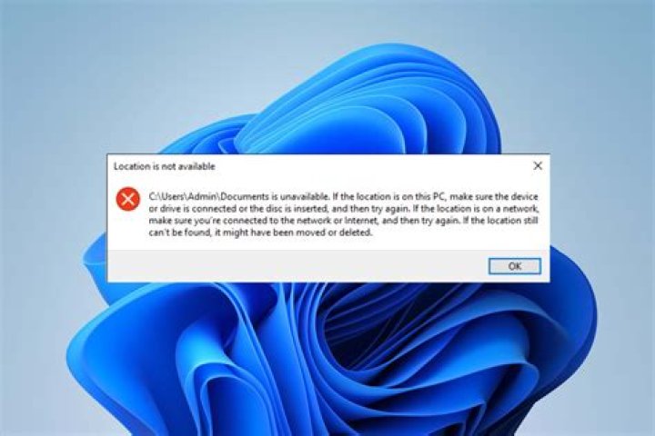 How do you fix Desktop refers to a location that is unavailable error?