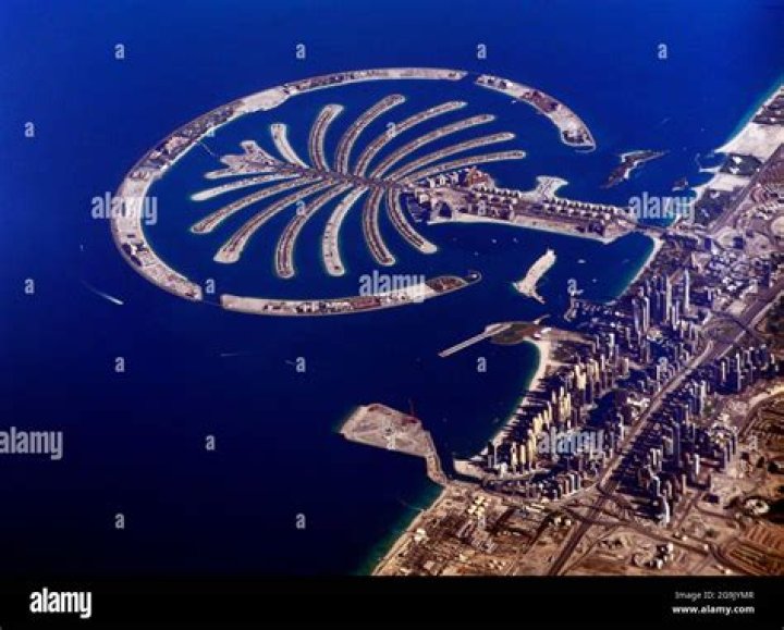 How do you get to Palm Island Dubai?