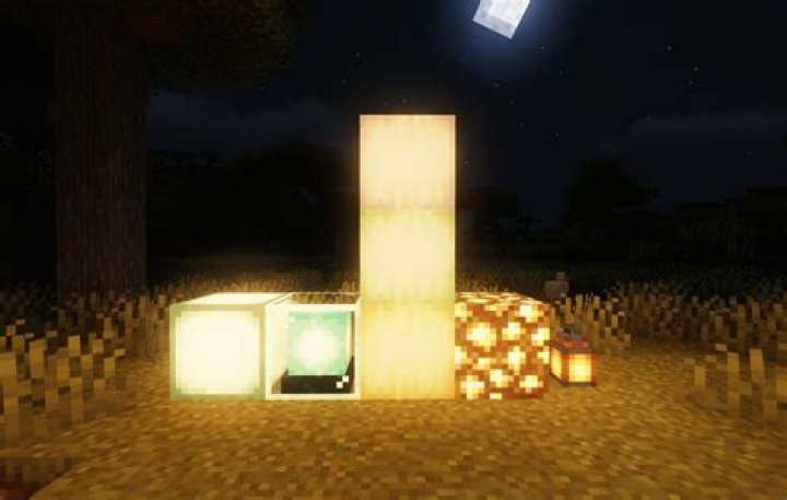 How do you make a light pumpkin in Minecraft?