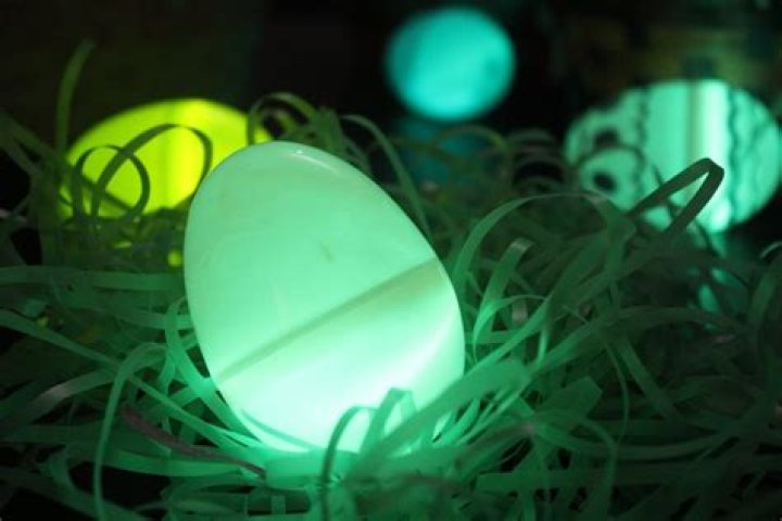 How do you make glow in the dark Easter eggs?