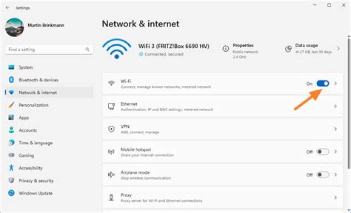 How do you monitor Wi-Fi on a Mac?