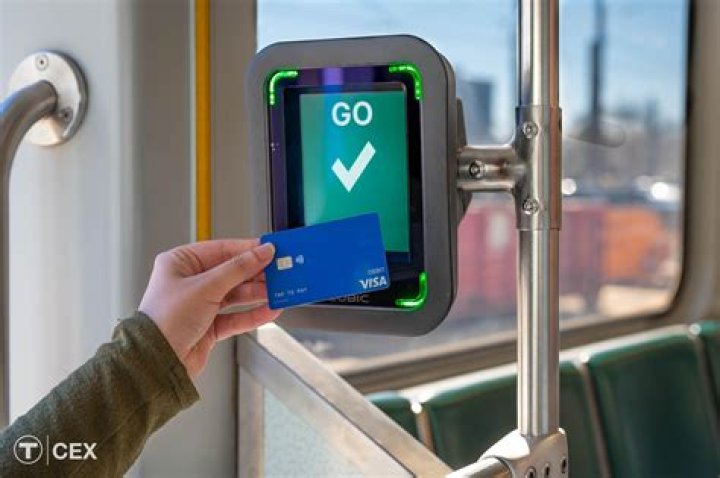 How do you pay for a bus in Istanbul?