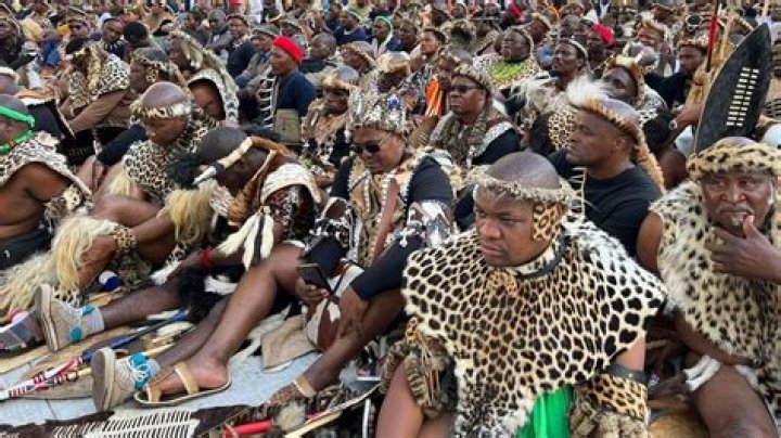 How do Zulus respect their ancestors?