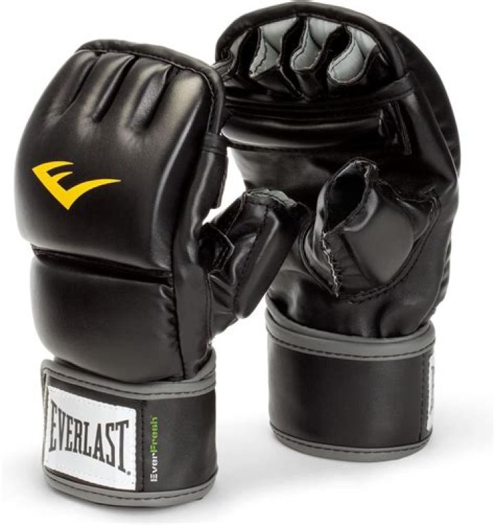 How heavy are Everlast gloves?