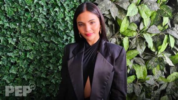 How is Lovi Poe and Grace Poe related?