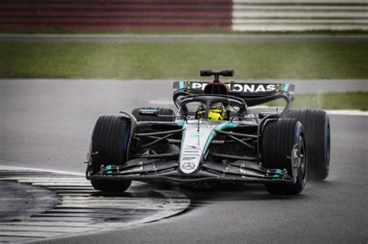 How is Mercedes so dominant in F1?