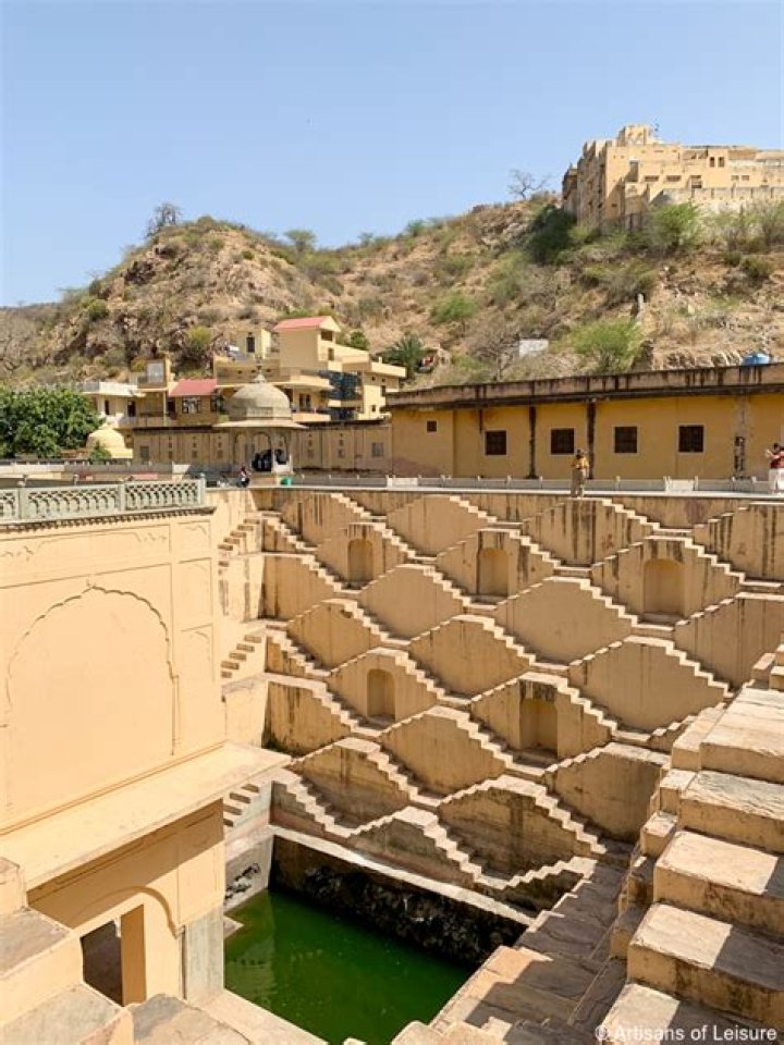 How is water supplied in Jaipur?