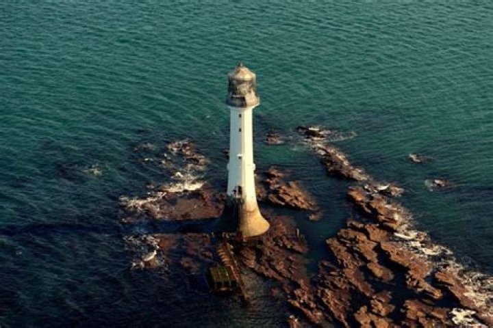 How long did it take to build the Bell Rock Lighthouse?