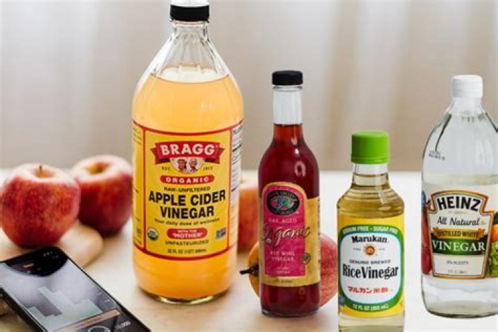 How long do you leave Apple cider vinegar in your hair for dandruff?