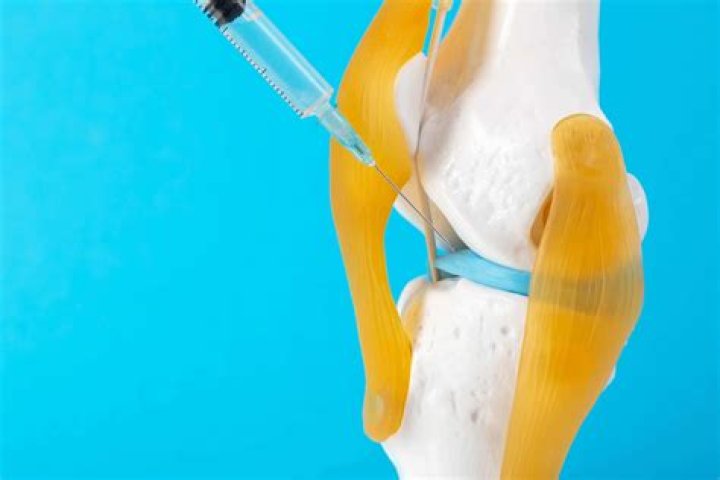 How long does hyaluronic acid knee injections last?
