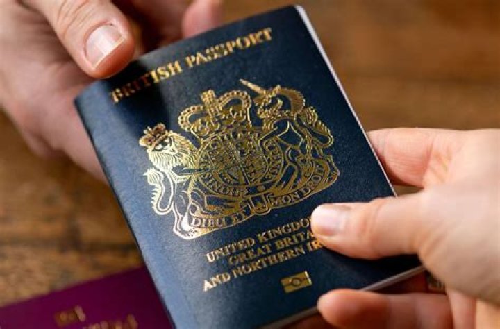 How long does it take to renew an Irish passport in London?