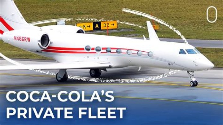 How many corporate jets does Walmart have?