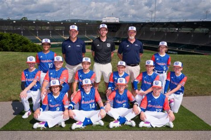 How many Little League baseball teams are there?