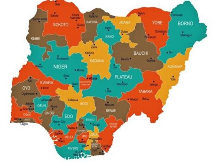How many local government areas are in Kano?