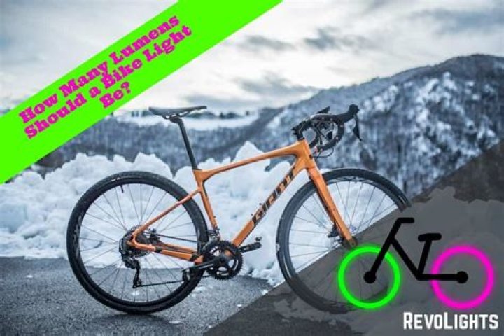 How many lumens should a bike light be?