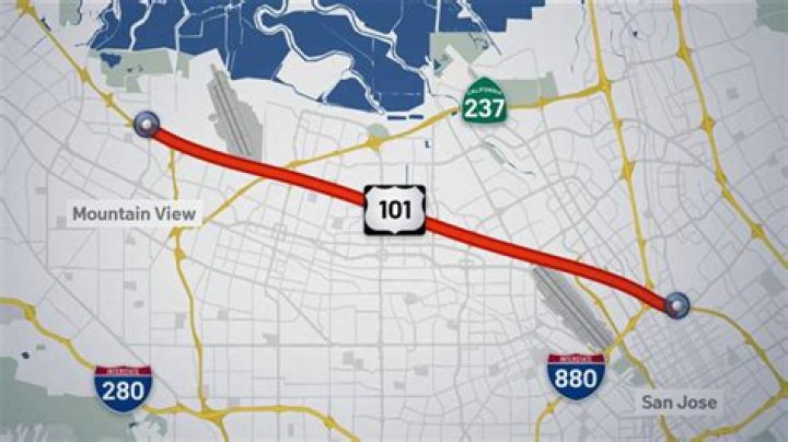 How many miles is Highway 101 in Oregon?