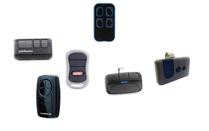 How many remotes can a Chamberlain garage door opener have?