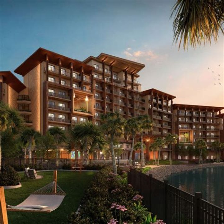 How many resorts are in Interval International?