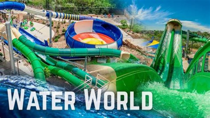 How many rides does Yas Waterworld have?