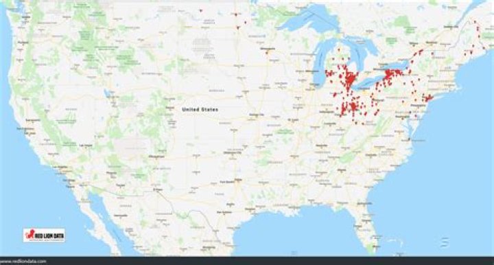 How many Snooze Eatery locations are there?
