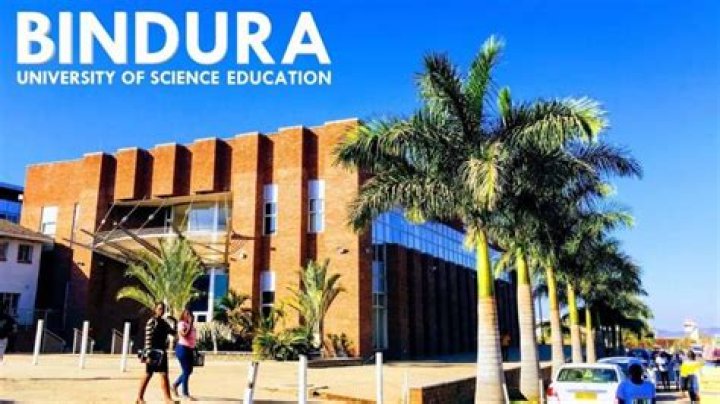How many students are at Bindura University?