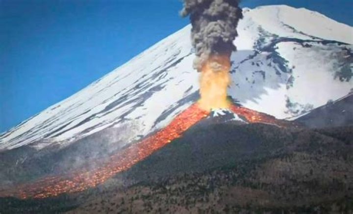 How many times has Mount Asama erupted?