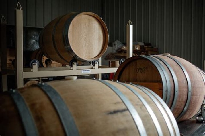 How much are wine barrels worth?