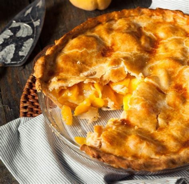 How much cornstarch do I use to thicken a peach pie?