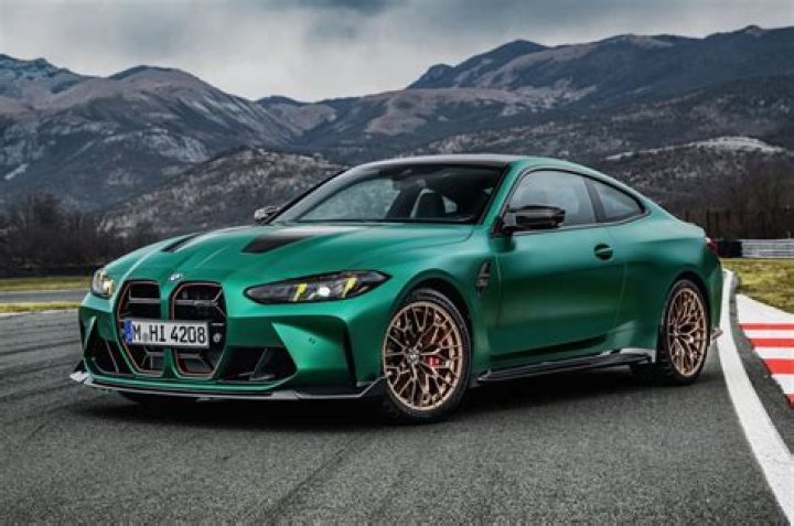 How much does a BMW M4 cost 2015?
