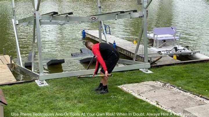 How much does a floating boat lift cost?