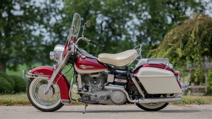 How much does a Harley FLH weight?