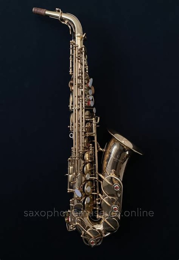 How much does a Yanagisawa saxophone cost?
