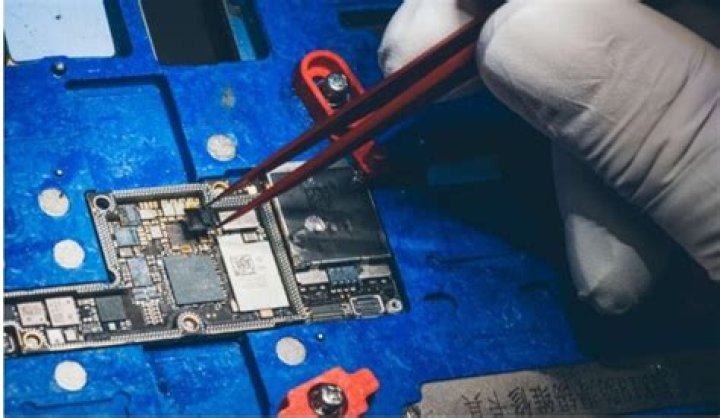 How much does DriveSavers cost?