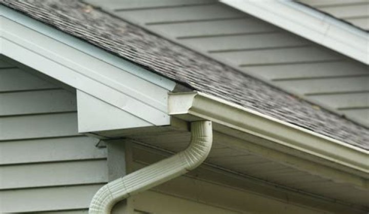 How much does it cost to add a downspout?