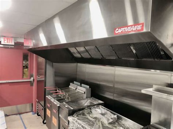 How much does it cost to clean a commercial kitchen hood?