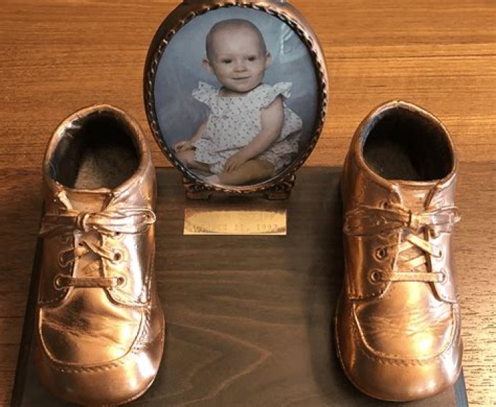 How much does it cost to have baby shoes bronzed?