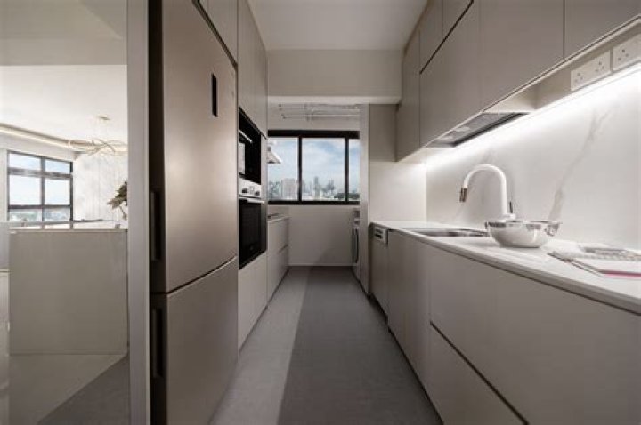 How much does it cost to renovate an office in Singapore?