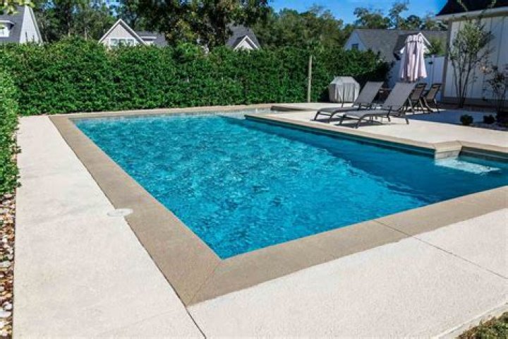 How much does it cost to resurface a pool Sydney?