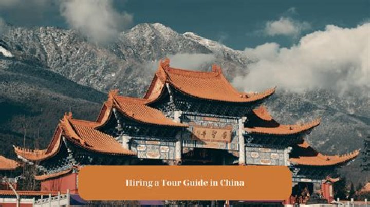 How much is a tour guide in China?